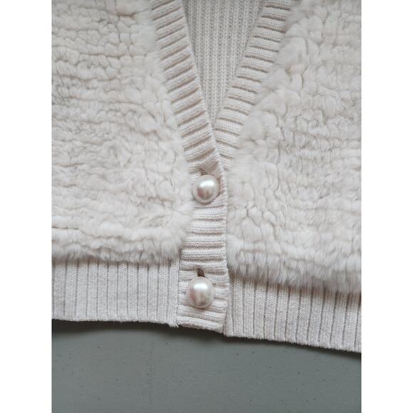 NWOT Alice + Olivia Casilda Faux Fur Cropped Cardigan Sweater XS Cream #2D433 - Picture 9 of 9